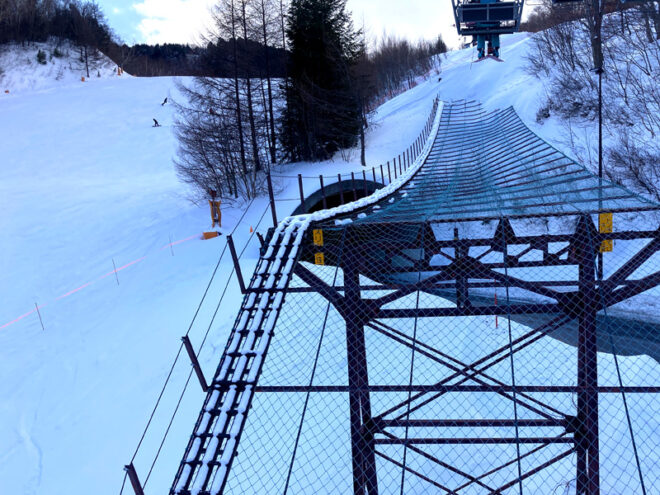 曇ってきたジャイアントのペアリフト