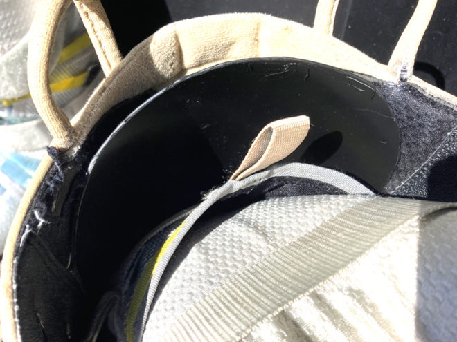 ヒール用POWERRIDEをブーツに入れた写真